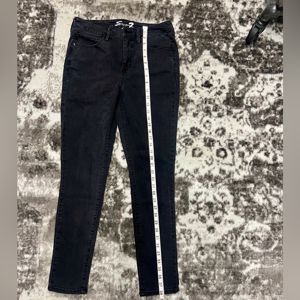 Seven7 Women's Black Skinny Jeans - Picture 3 of 3